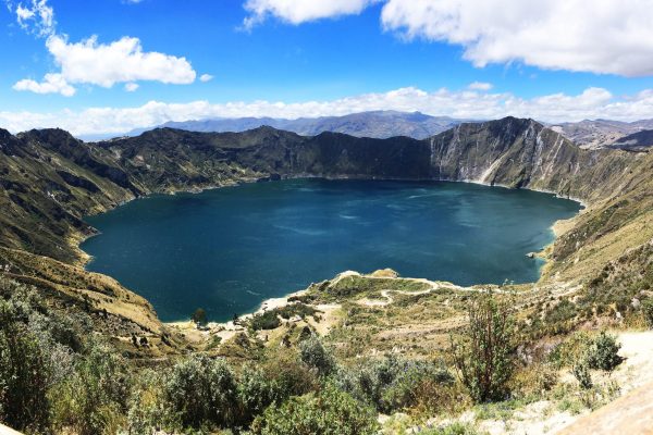 A beautiful shot of Laguna Quilotoa, Quinta, Ecuador